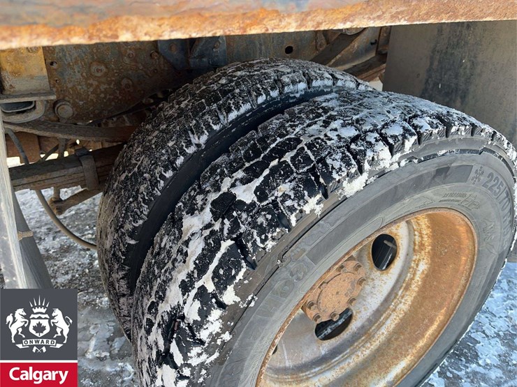 2013-ford-f550-image-11