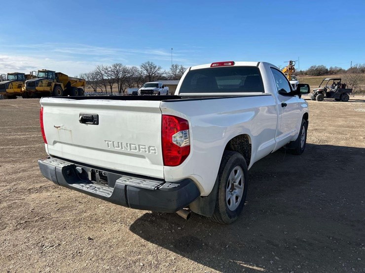 2014-toyota-tundra-image-3
