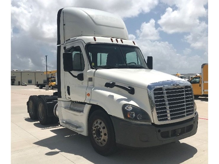2019-freightliner-cascadia-125-evolution-image-1
