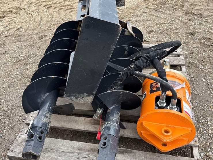 2786---skid-steer-auger-w/-12"-&-18"-bit-image-1