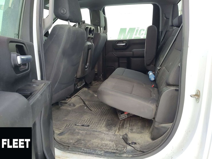 2020-chevrolet-silverado-2500hd-image-15