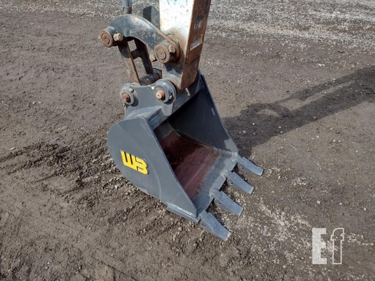 2022-deere-26g-image-15