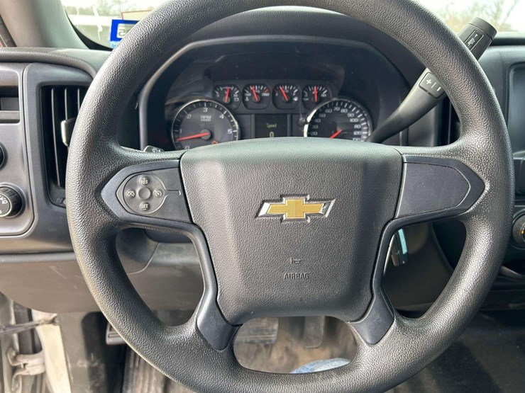 2018-chevrolet-silverado-1500-image-14