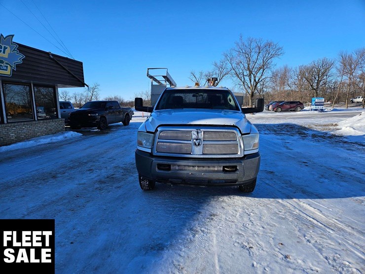 2011-ram-3500-st-image-8