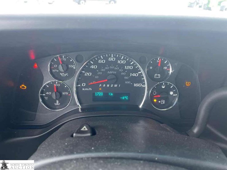 2011-chevrolet-express-g3500-image-10