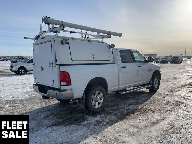 2015-dodge-2500-image-4