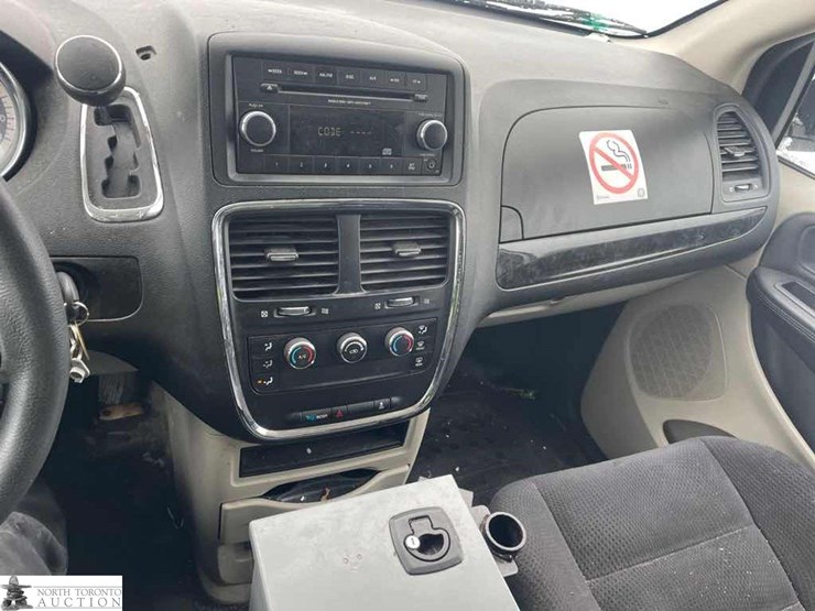 2014-ram-tradesman-image-21