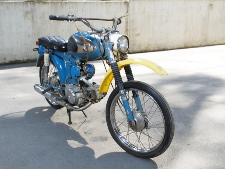 honda-s90-motorcycle-image-2