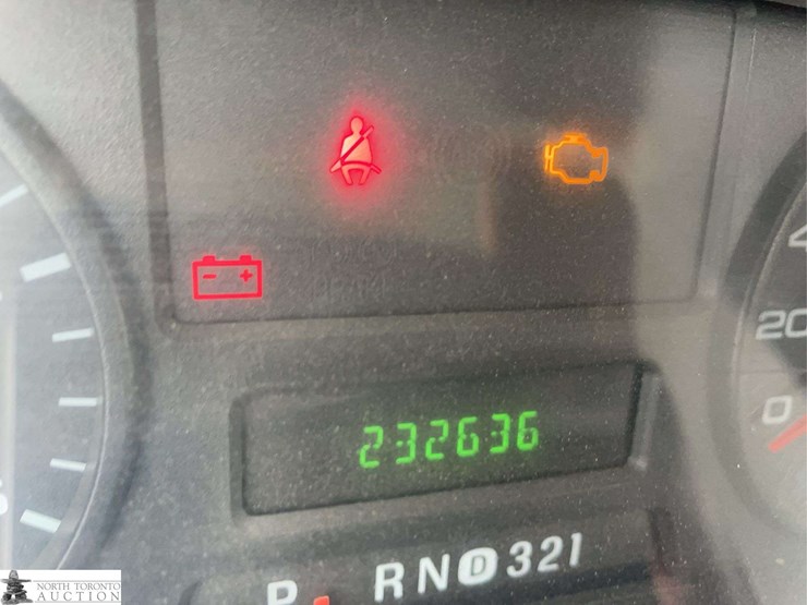 2006-ford-f550-image-14