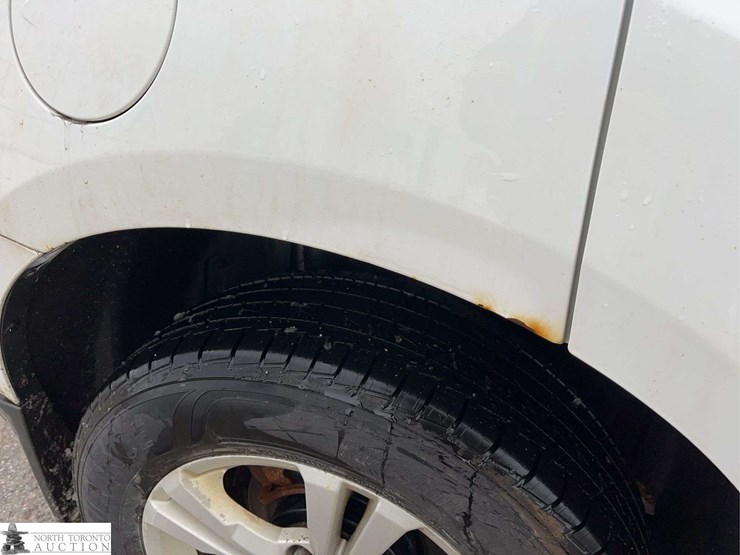 2015-chevrolet-equinox-ls-image-30