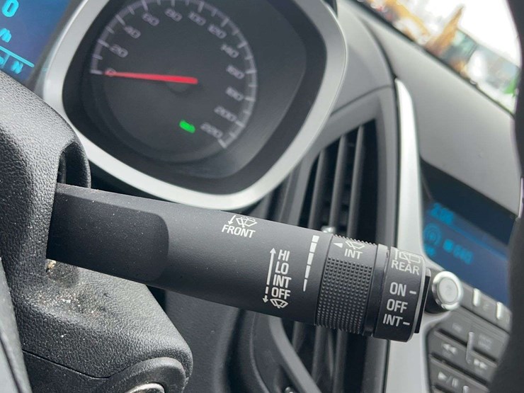 2014-chevrolet-equinox-image-23