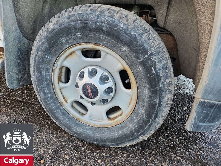 2015-gmc-sierra-2500hd-image-23