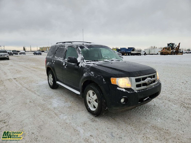 2012-ford-escape-xlt-image-2