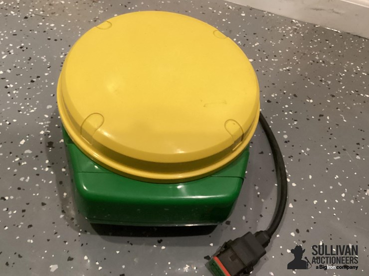 john-deere-7000-image-10