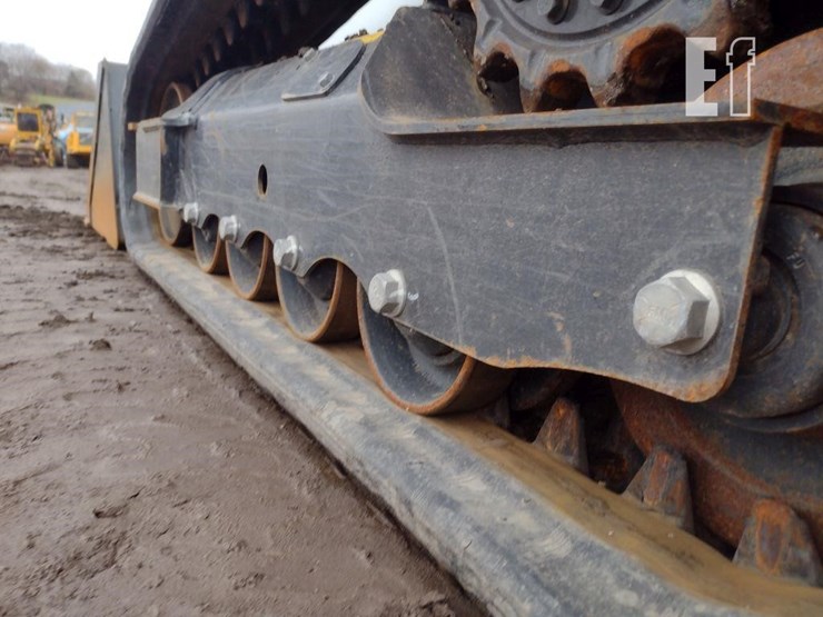 2022-bobcat-t595-image-32