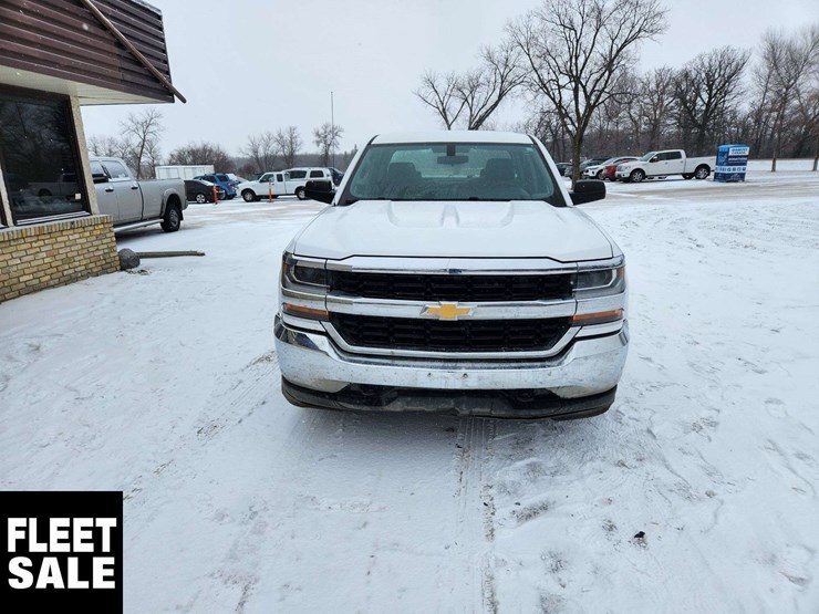 2018-chevrolet-silverado-1500-image-8