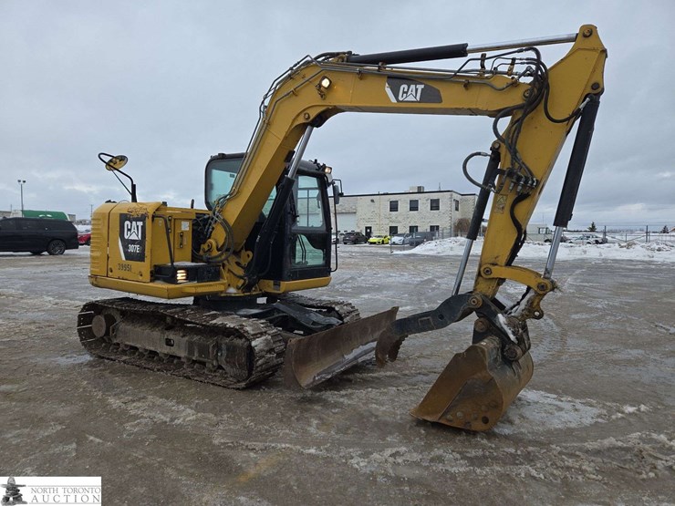 2017-caterpillar-307e2-image-9