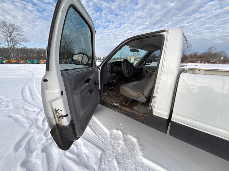 2002-dodge-ram-2500-image-24