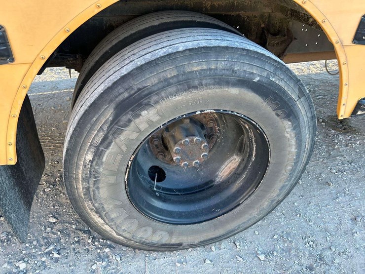 2009-ic-corporation-pb105-school-bus-image-21