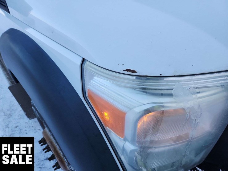 2011-ford-f550-image-40