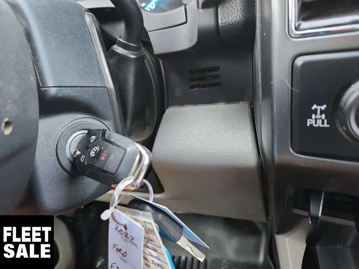 2022-ford-f250-image-24