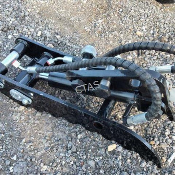 #44 • Mini Excavator Hydraulic Thumb Clamp