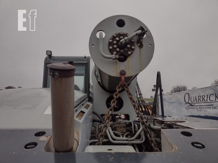 2005-gradall-xl3300-image-27