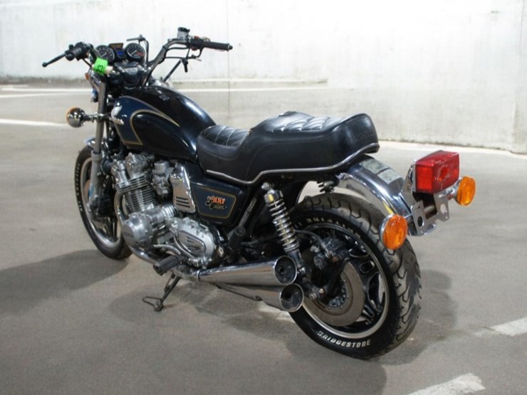1982-honda-cb900c-custom-motorcycle-image-6