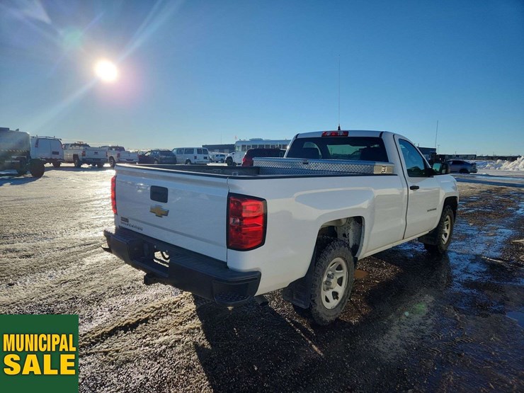 2014-chevrolet-silverado-1500-image-4