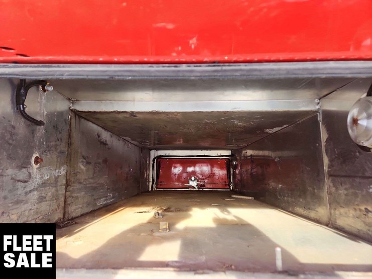 2009-ford-f550-image-32