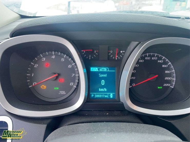 2017-chevrolet-equinox-image-12