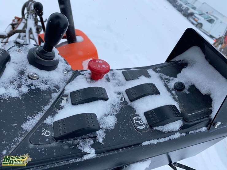 2014-jacobs-lf550-mower-image-16