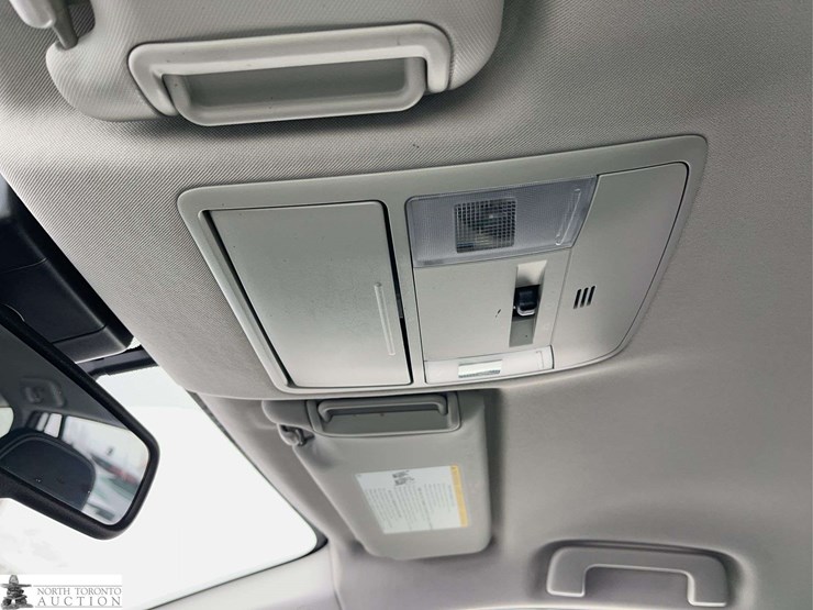 2017-toyota-rav4-image-24