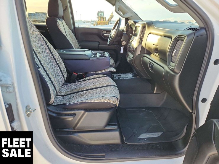 2019-chevrolet-silverado-1500-image-18