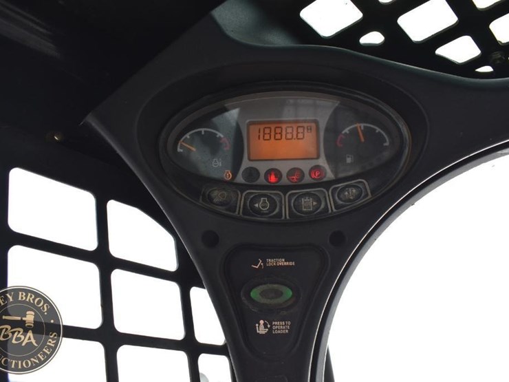 2016-bobcat-t650-image-48