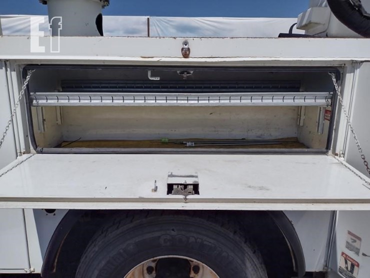 2008-international-durastar-4300-image-30