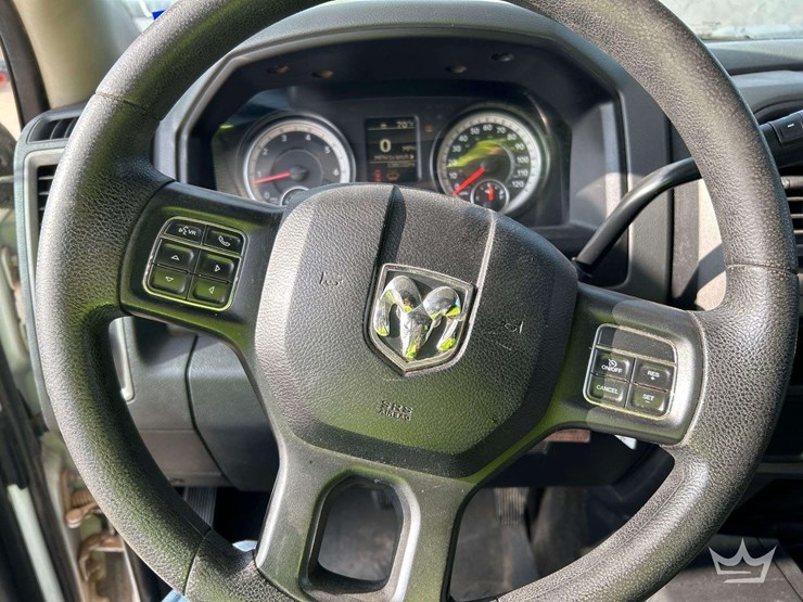 2017-dodge-2500-image-16