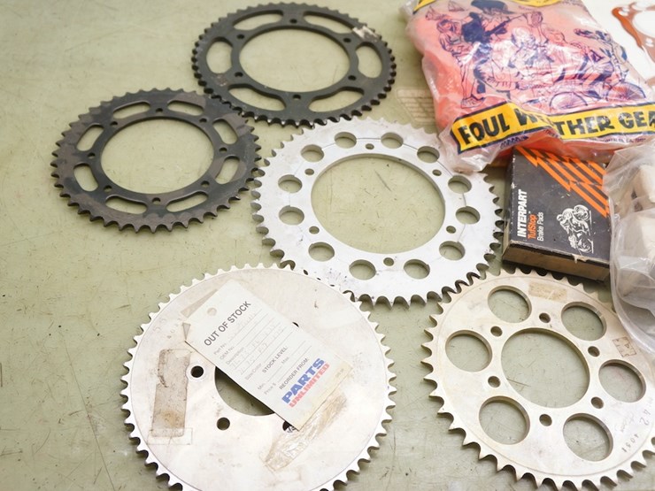 kawasaki-miscellaneous-parts-lot-image-5