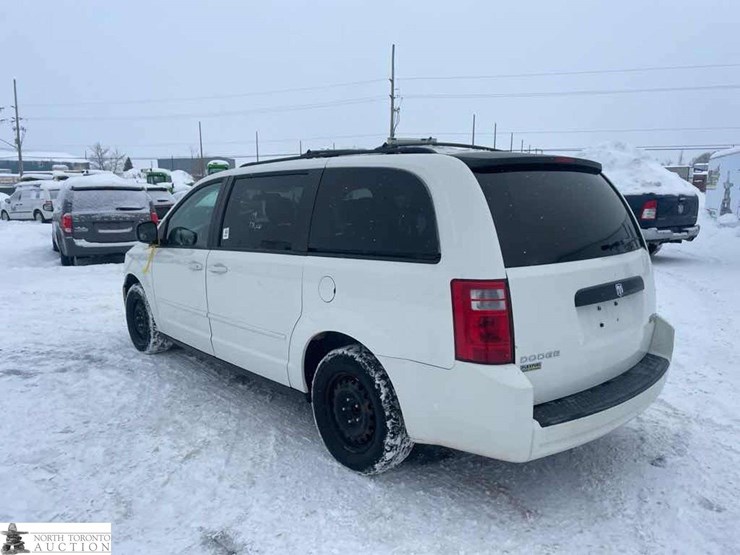 2009-dodge-grand-caravan-se-image-6
