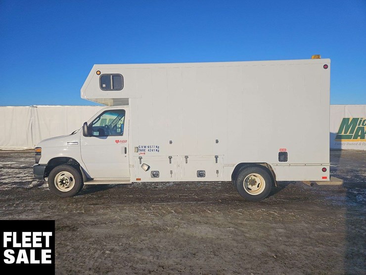 2012-ford-e-series-s/a-service-cube-van-image-6