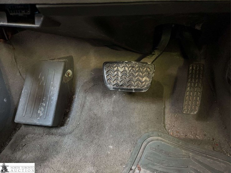 2013-chevrolet-traverse-image-22