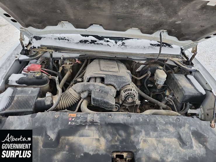 2011-chevrolet-silverado-1500-lt-image-28