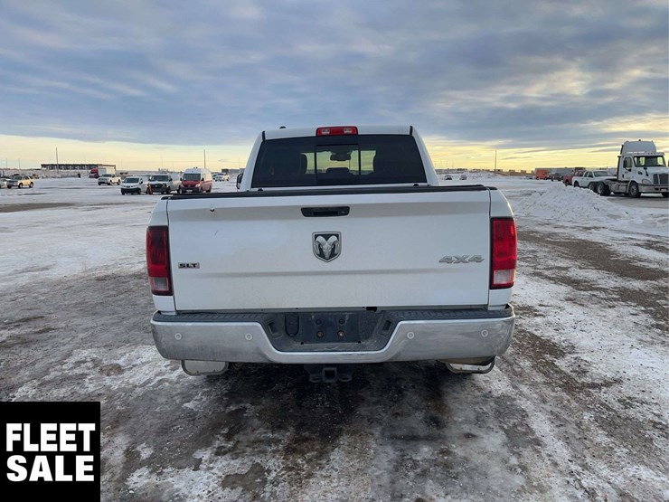 2015-dodge-1500-image-7