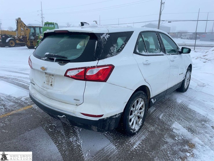 2018-chevrolet-equinox-image-5