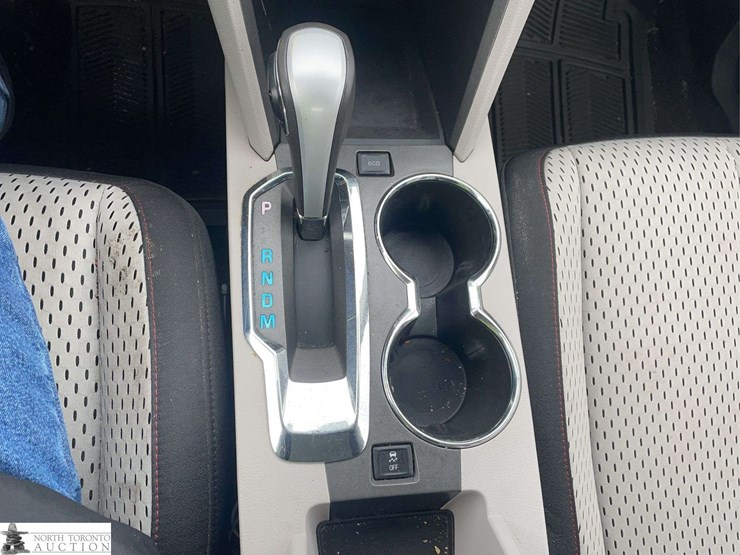 2010-chevrolet-equinox-ls-image-16