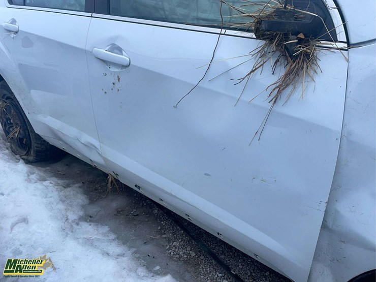 2017-chevrolet-equinox-image-32