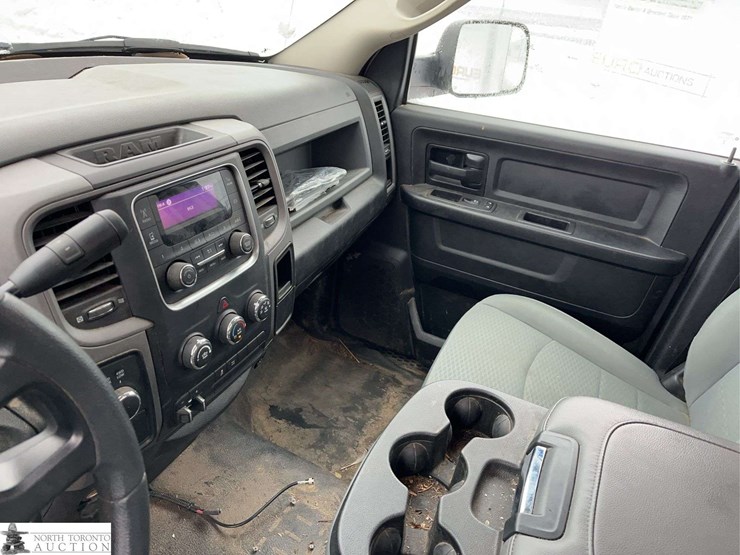 2018-dodge-1500-image-17