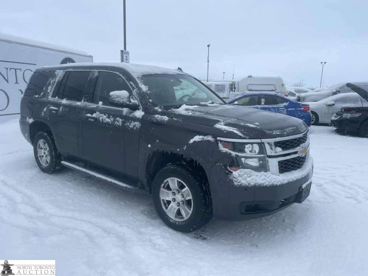2018-chevrolet-tahoe-image-3