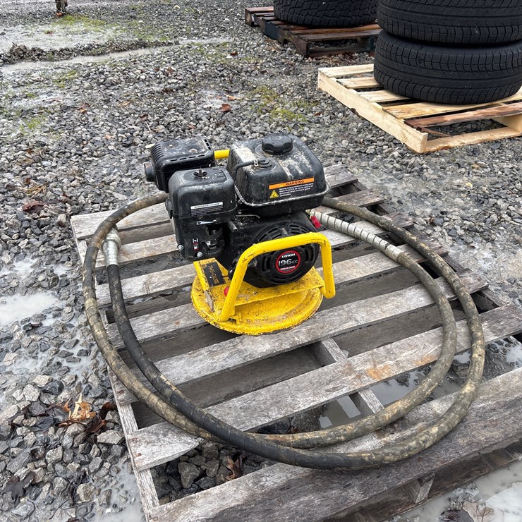 #6522 • E1. Loncin Tmg cv200 concrete vibrator