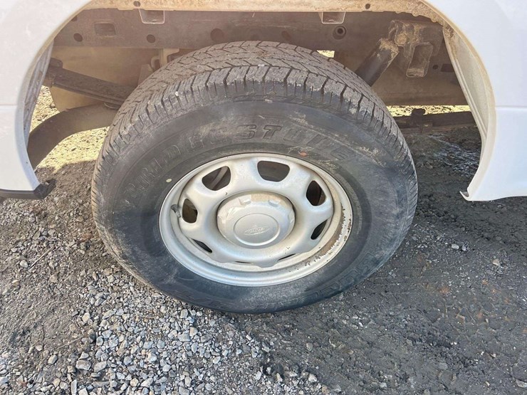 2017-ford-f150-image-24